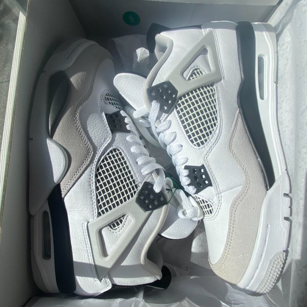 Brand New Air Jordan Retro 4 Sneakers Brand New In Box And Stock X Verified Brand New Air Jordan Retro 4 Sneakers Brand New In Box And Stock X Verified
